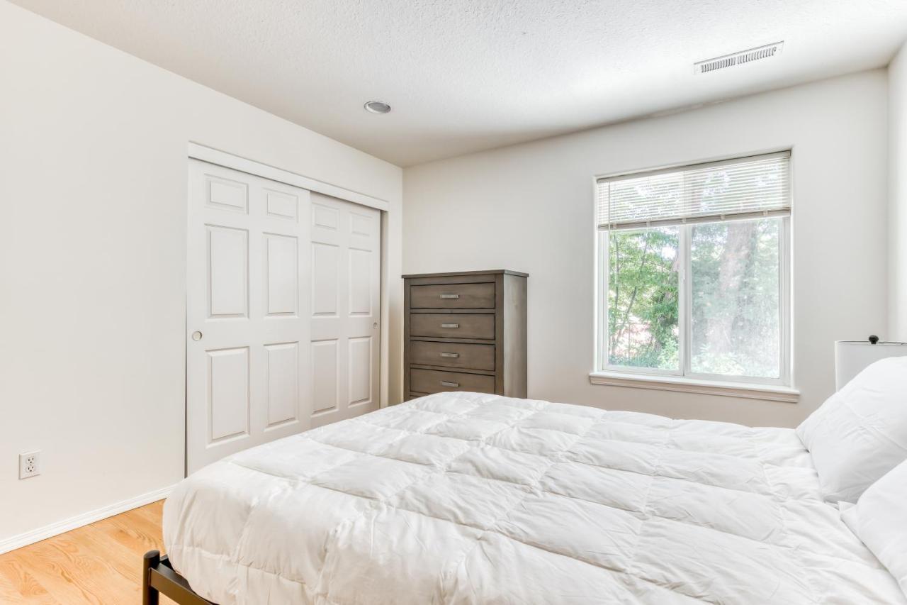 Raleigh Hills Retreat Holiday home