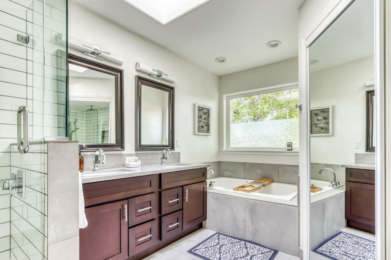 Raleigh Hills Retreat Portland